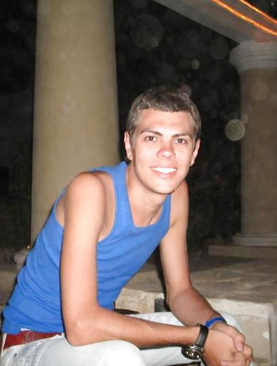 21P Young boy with cock 20 cm