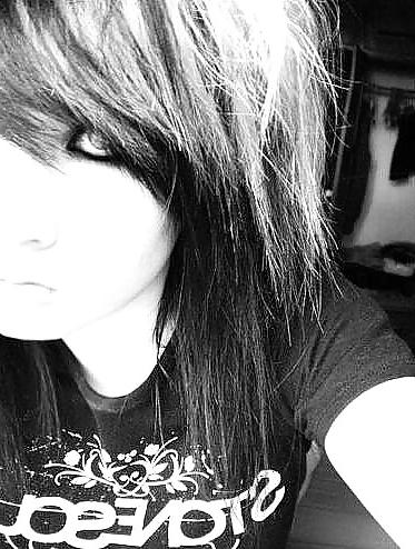 25P Emo Girls (1)
