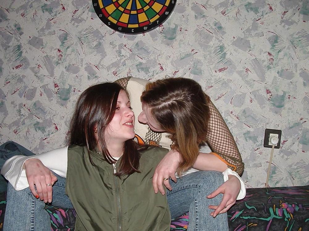 25P Sexy Lesbian Homemade Fun