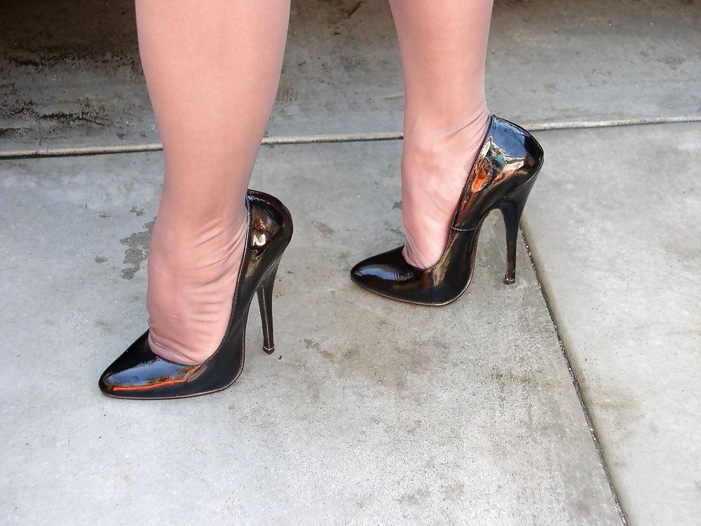 14P 6inch Black Patent CFM Heels stockings