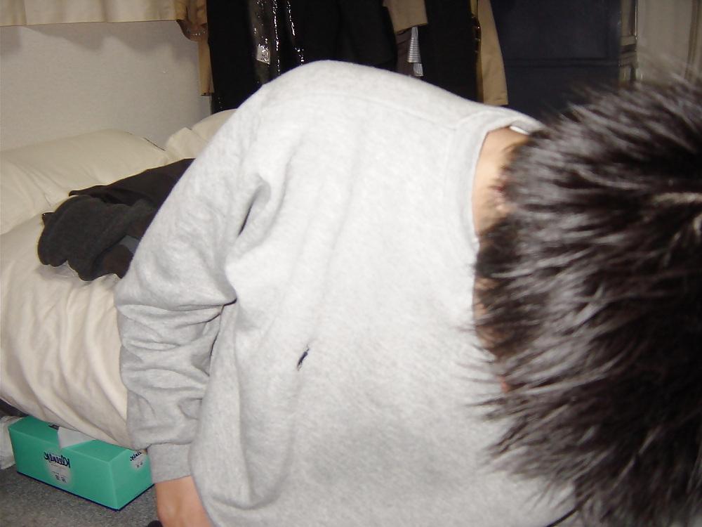 25P Leaked : ex-DonkiHote boss and his older lover (Japan)