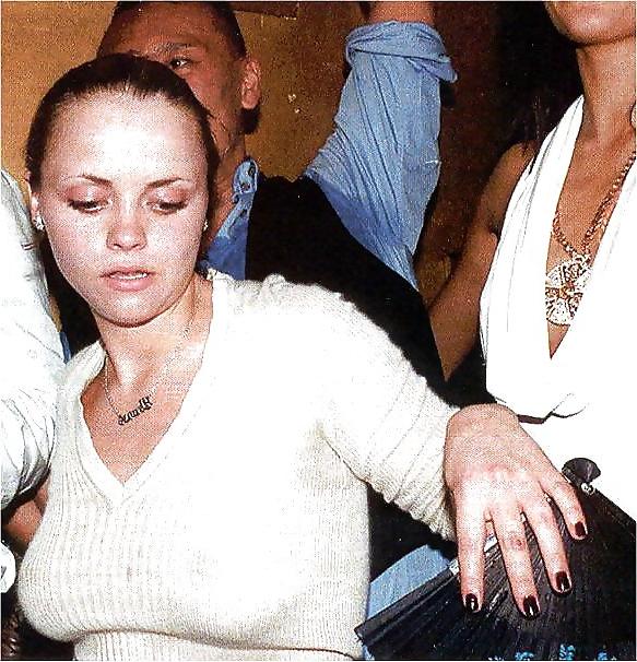 25P Celeb wardrobe malfunction vol IIII upskirt down blouse