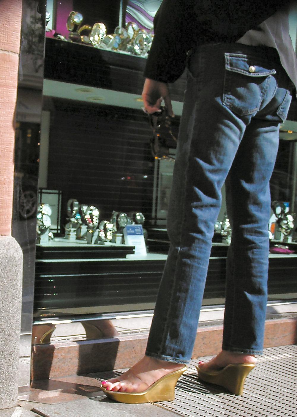 25P Street Candids I.