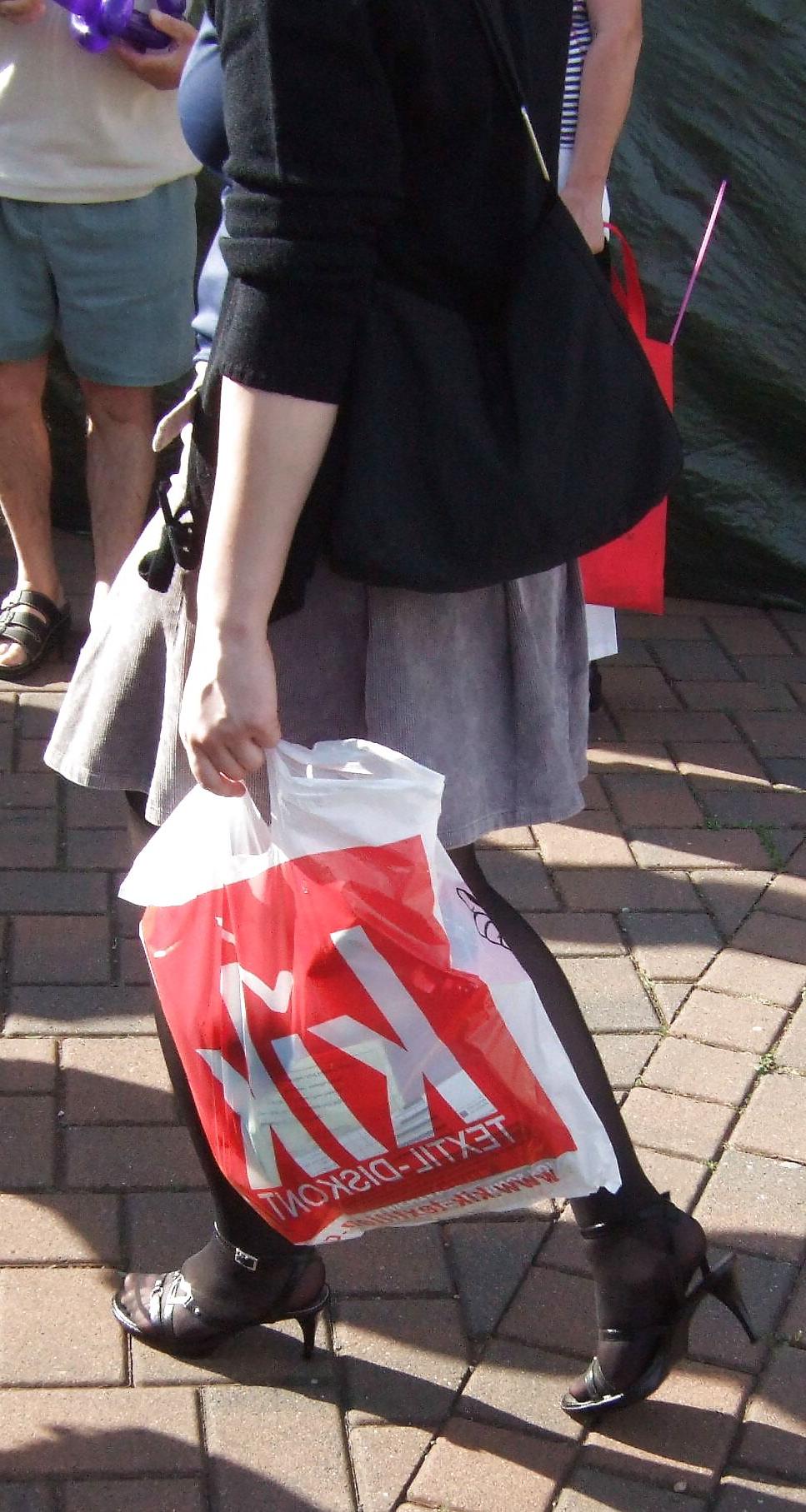 25P Street Candids I.