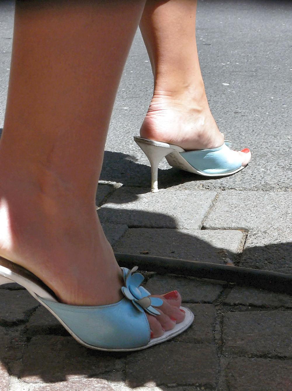 25P Street Candids I.