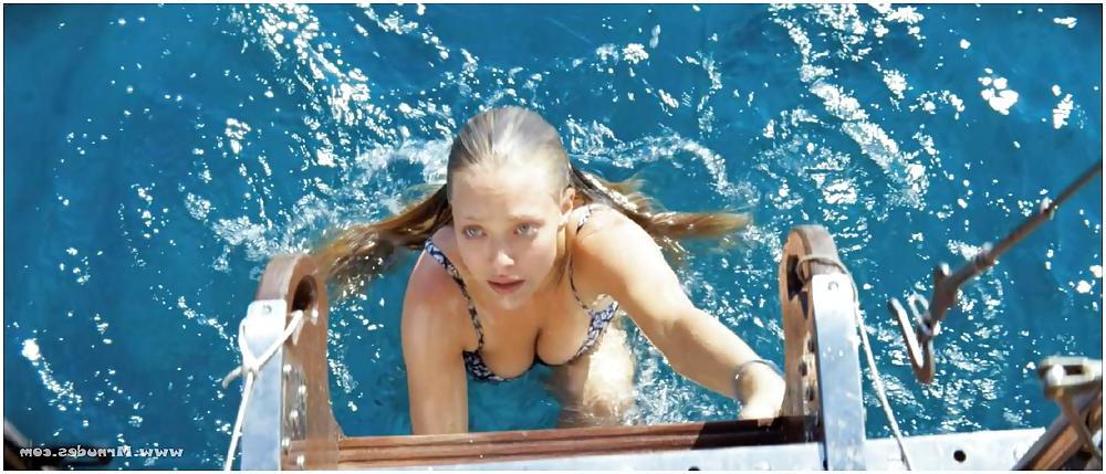 25P Amanda Seyfried By twistedworlds