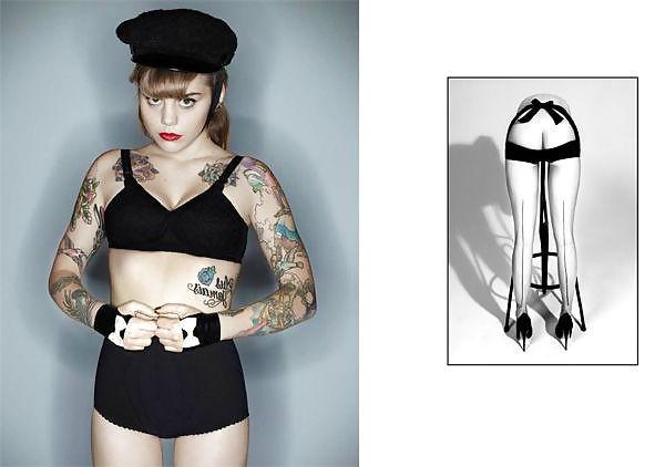 14P Beatrice Martin nue (coeur de pirate) 