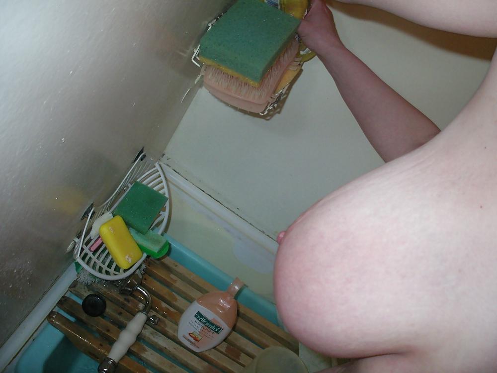 20P Anal sex in the shower ....