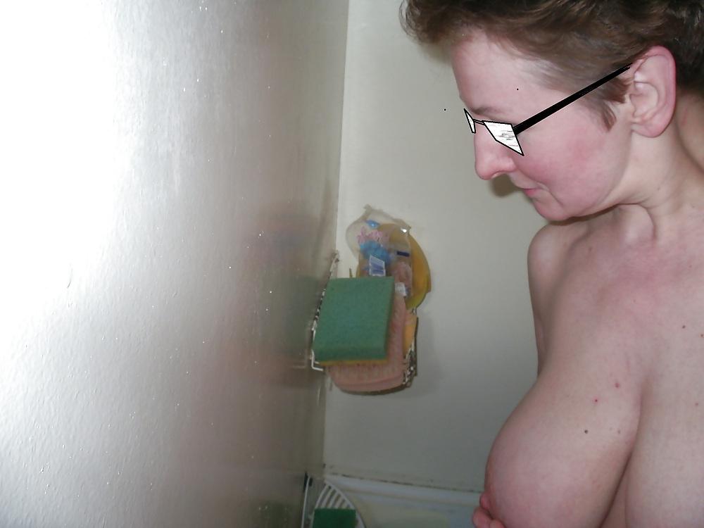 20P Anal sex in the shower ....