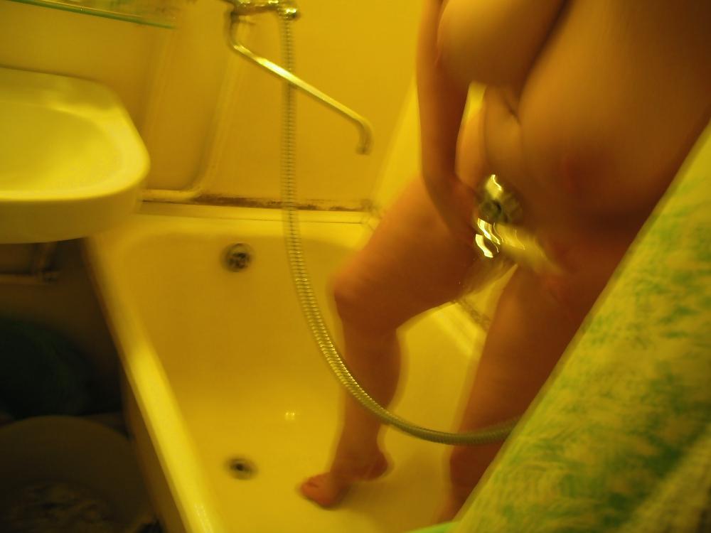 20P Anal sex in the shower ....