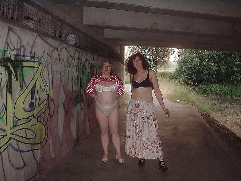 22P Mature Lesbians Homemade