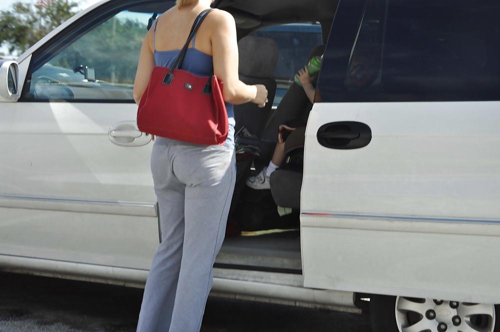 7P Milf Booty in Grey Sweats
