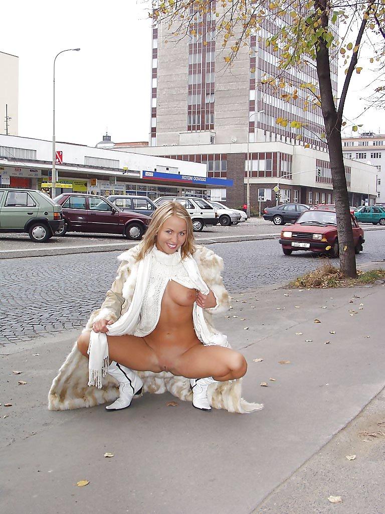 25P Sexy girls in boots