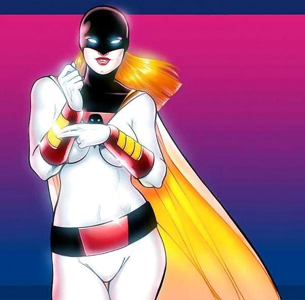 17P CROSSDRESSING SUPERHEROES