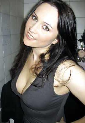 21P German Girls