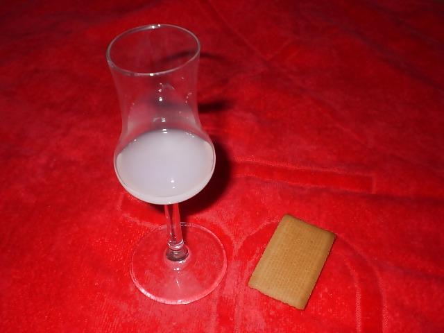 7P Drink or Biscuits?
