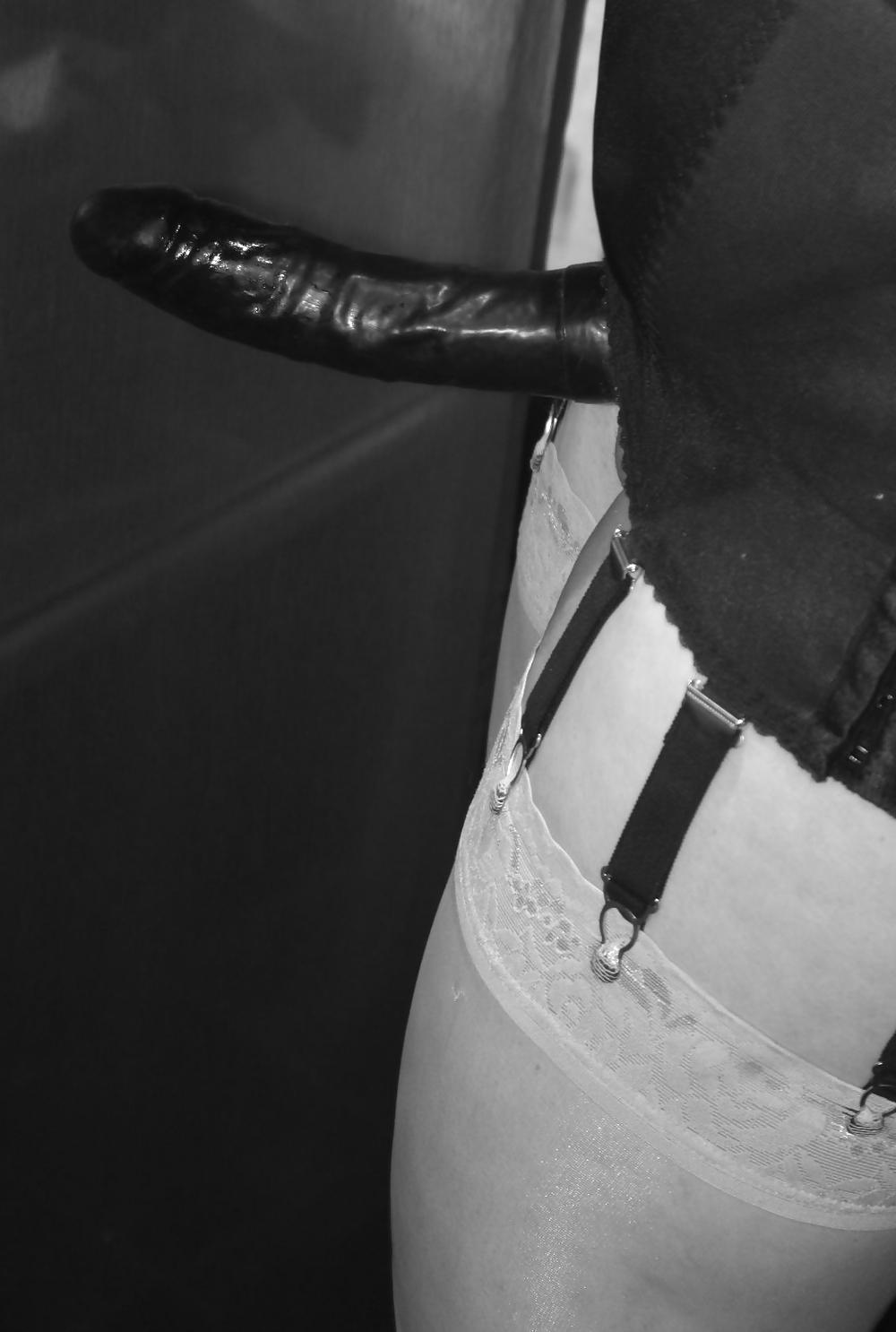 9P Nylons, strapons, heels... 10.07.
