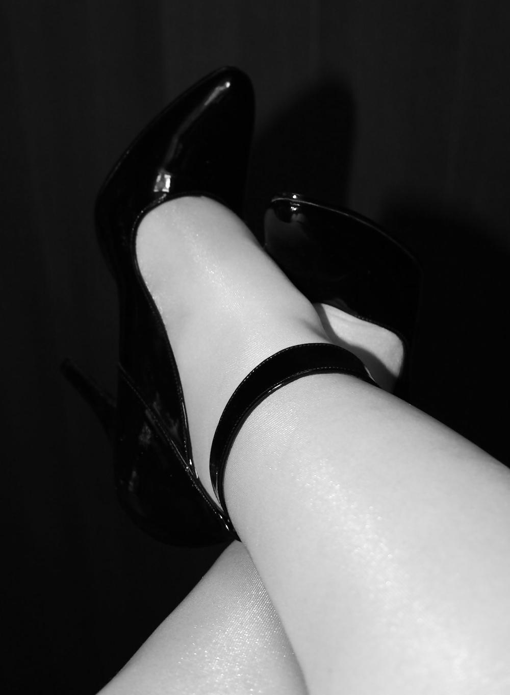 9P Nylons, strapons, heels... 10.07.