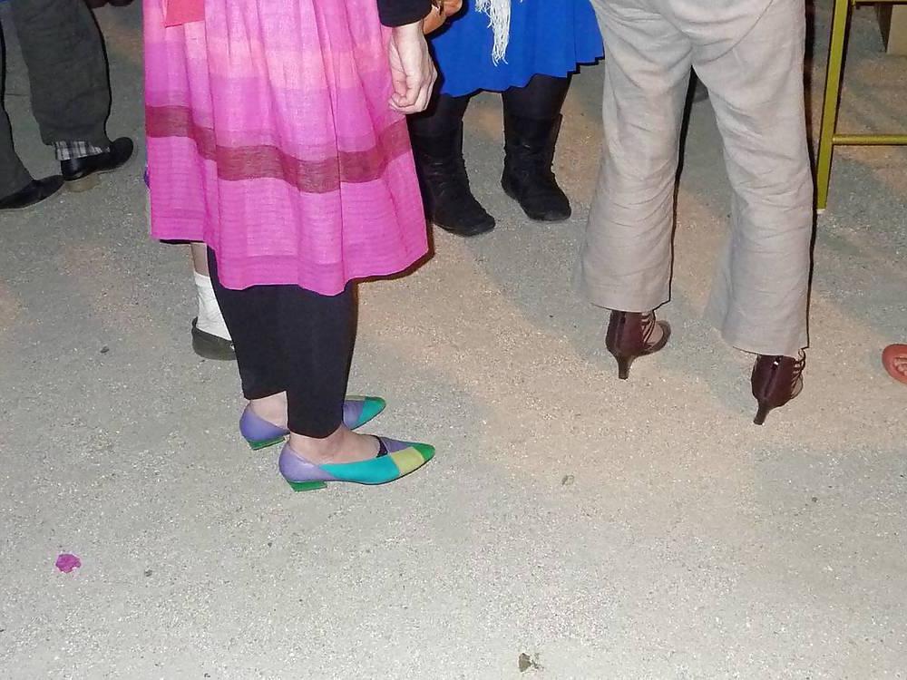 16P Japanese Candids - Feet on the Street 26
