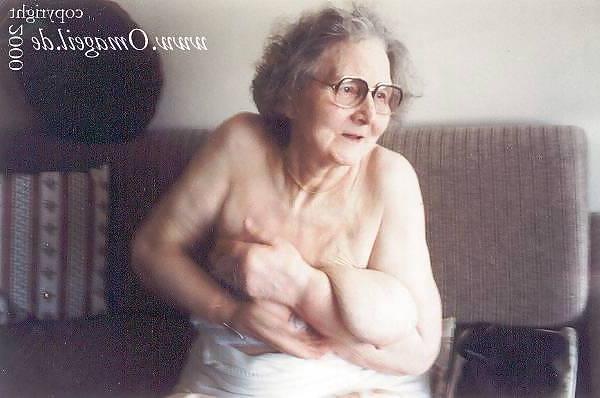 25P Granny Huge Boobs