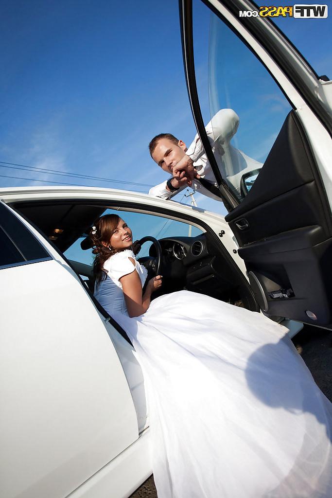 25P Just Married: Savage Anal 