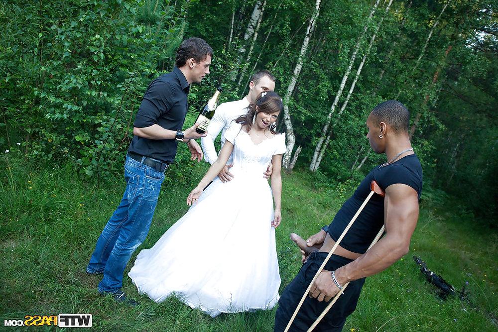 25P Just Married: Savage Anal 