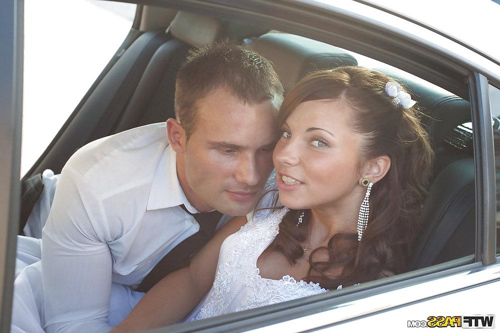 25P Just Married: Savage Anal 