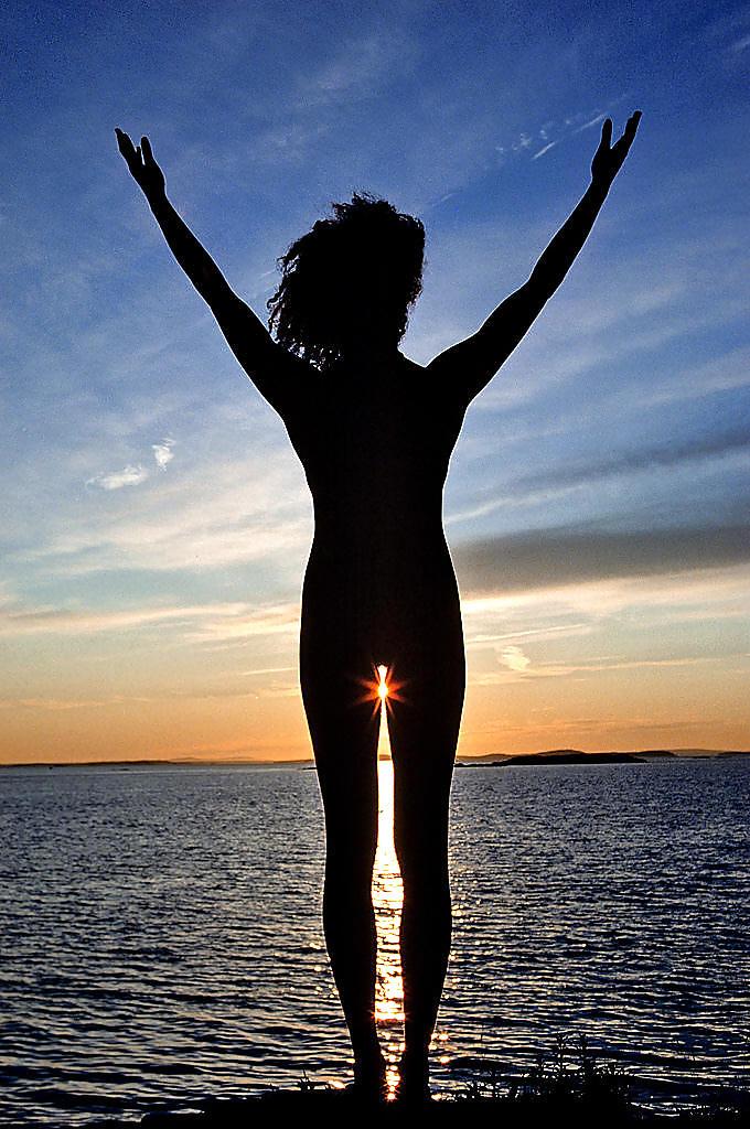 6P Rae Dawn Chong 1982 Playboy Photos 