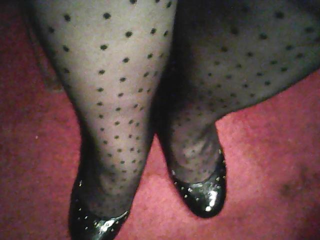 4P Stockings (blk) and heels
