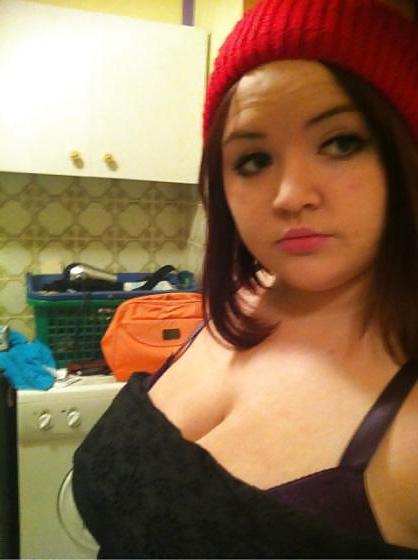 4P Busty german