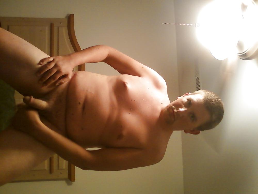 11P Just HANGIN around