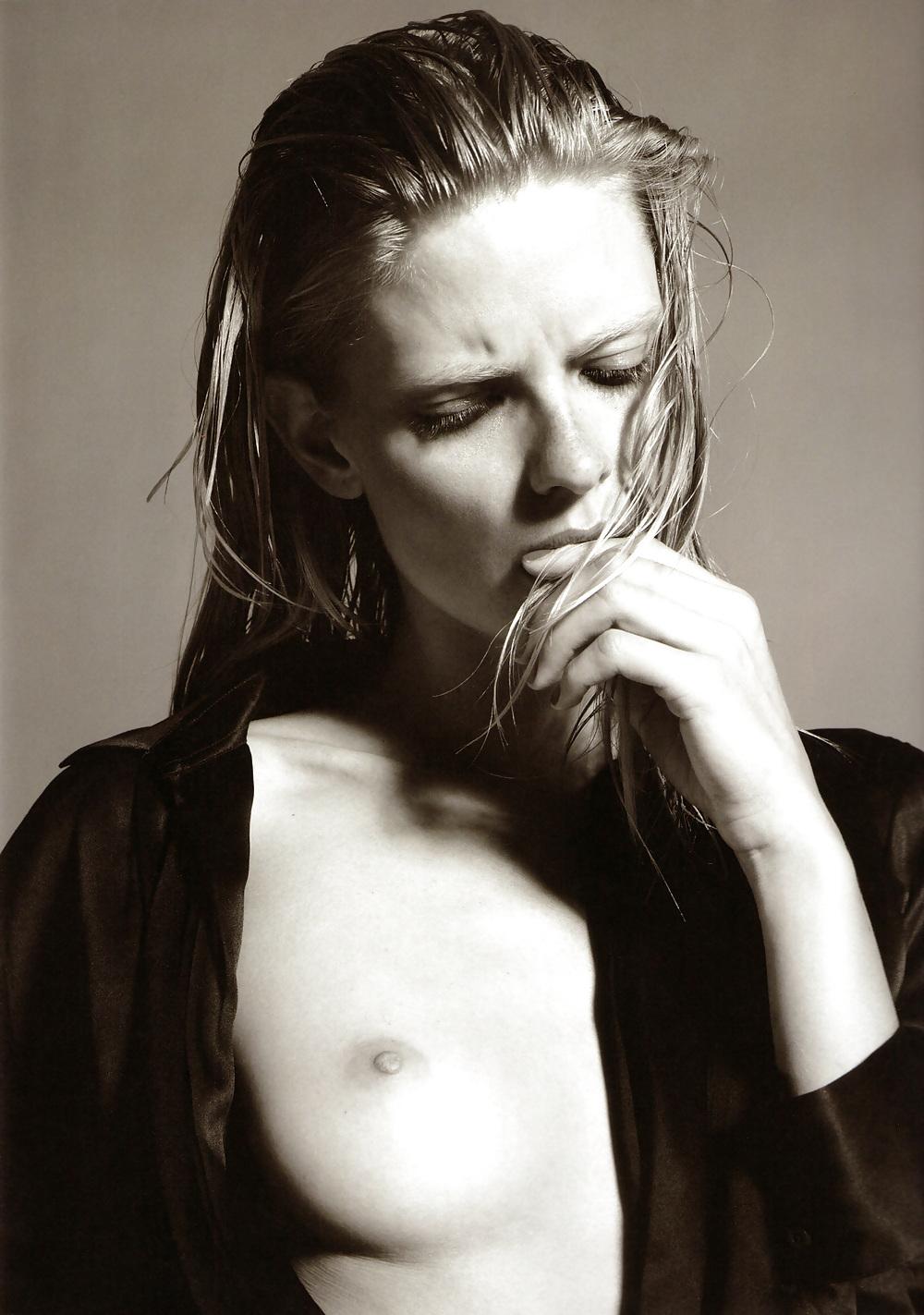 21P Julia Stegner german topmodel