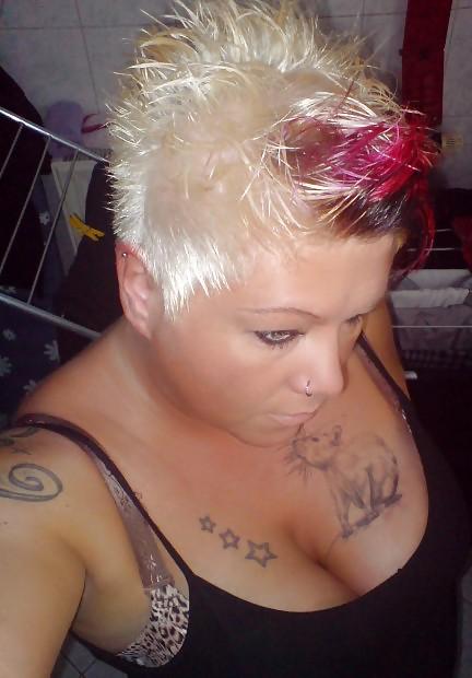 25P Hot sluts from german social network WKW