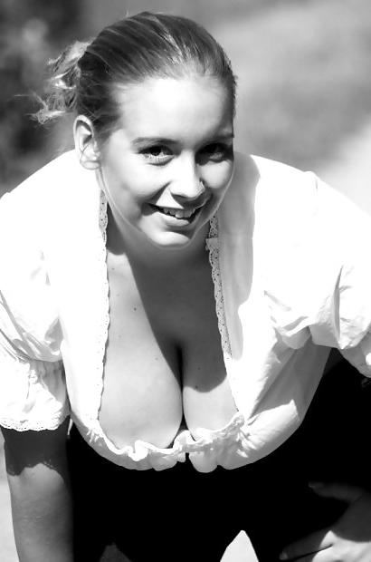 25P Hot sluts from german social network WKW