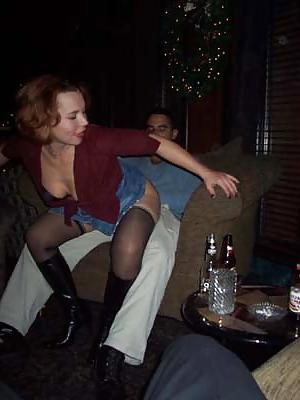 16P Swinger wife pic set