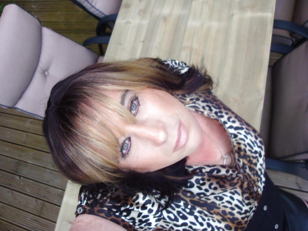 15P Milf crossdresser saturday night 4th aug 