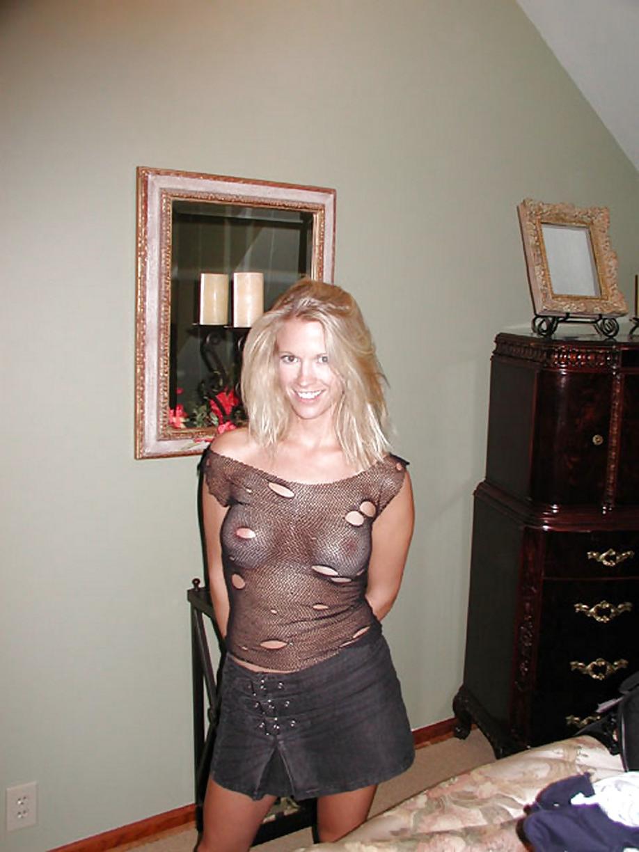25P THE MOST FAMOUS SLUT ON THE NET 1