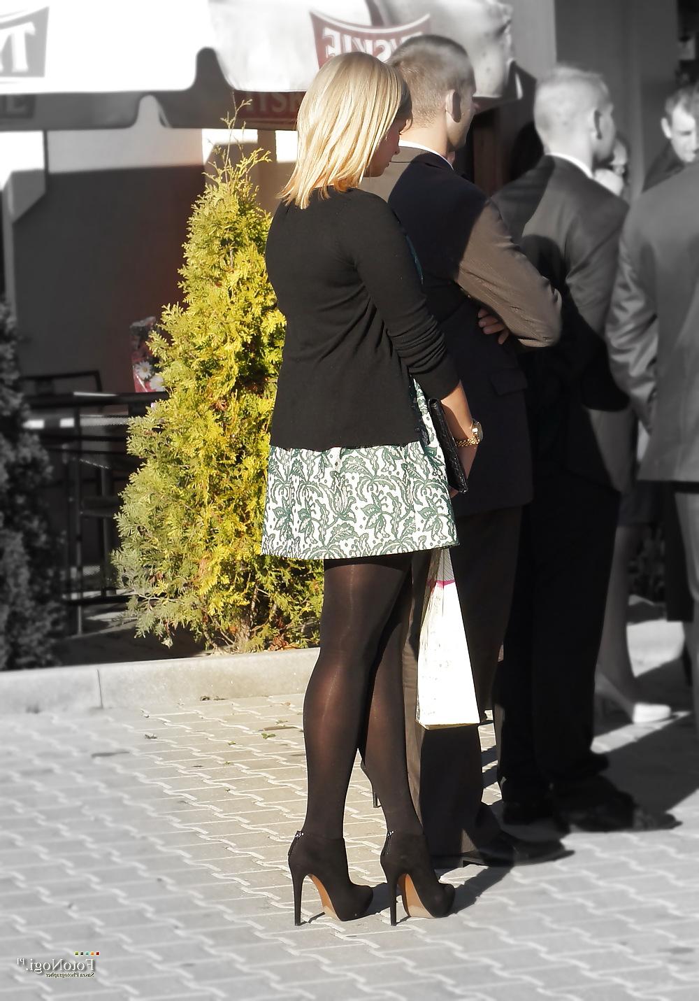 25P Street Voyeur Mature Women 