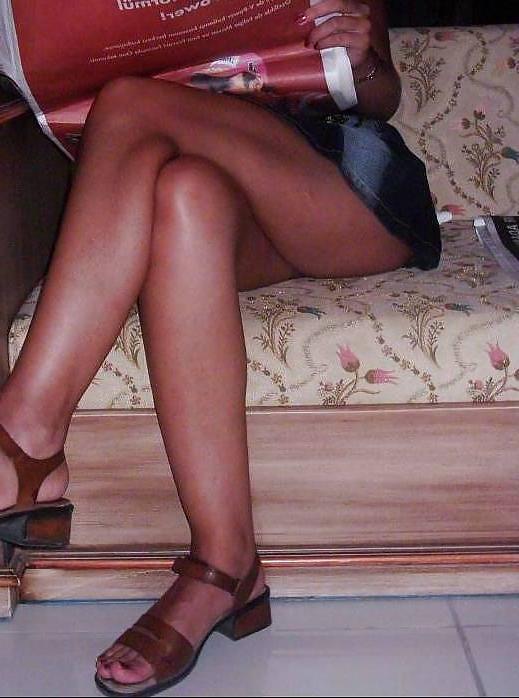 23P Ashleyslut pussy show in balcony.