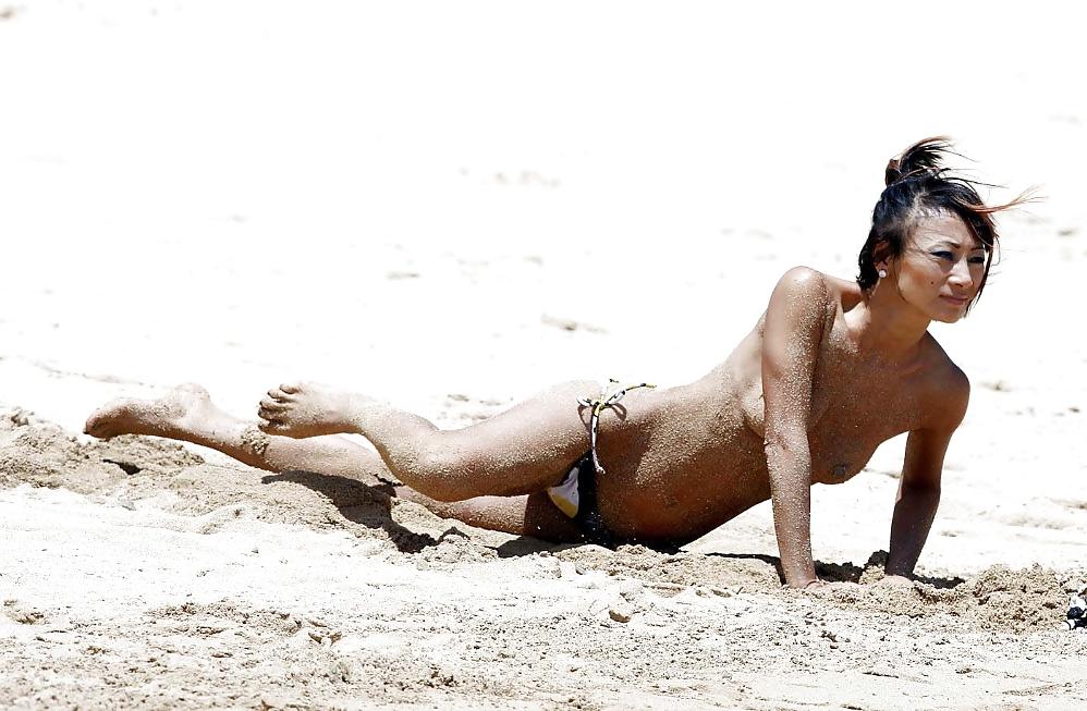 25P Celebrities Nude Slip 30