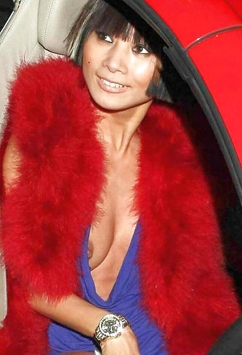 25P Celebrities Nude Slip 30