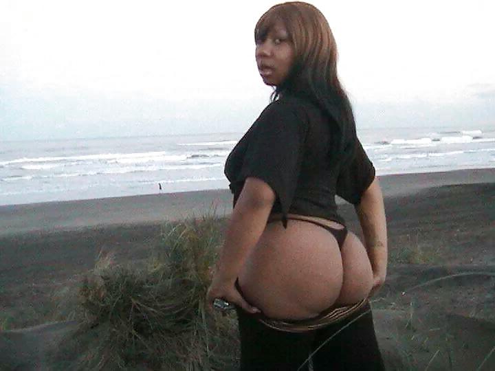 25P My big booty home girls