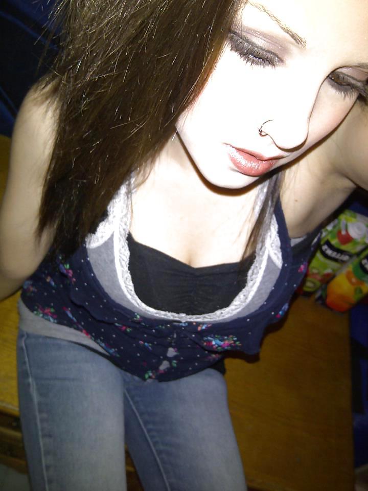 25P More Emo-Nicky