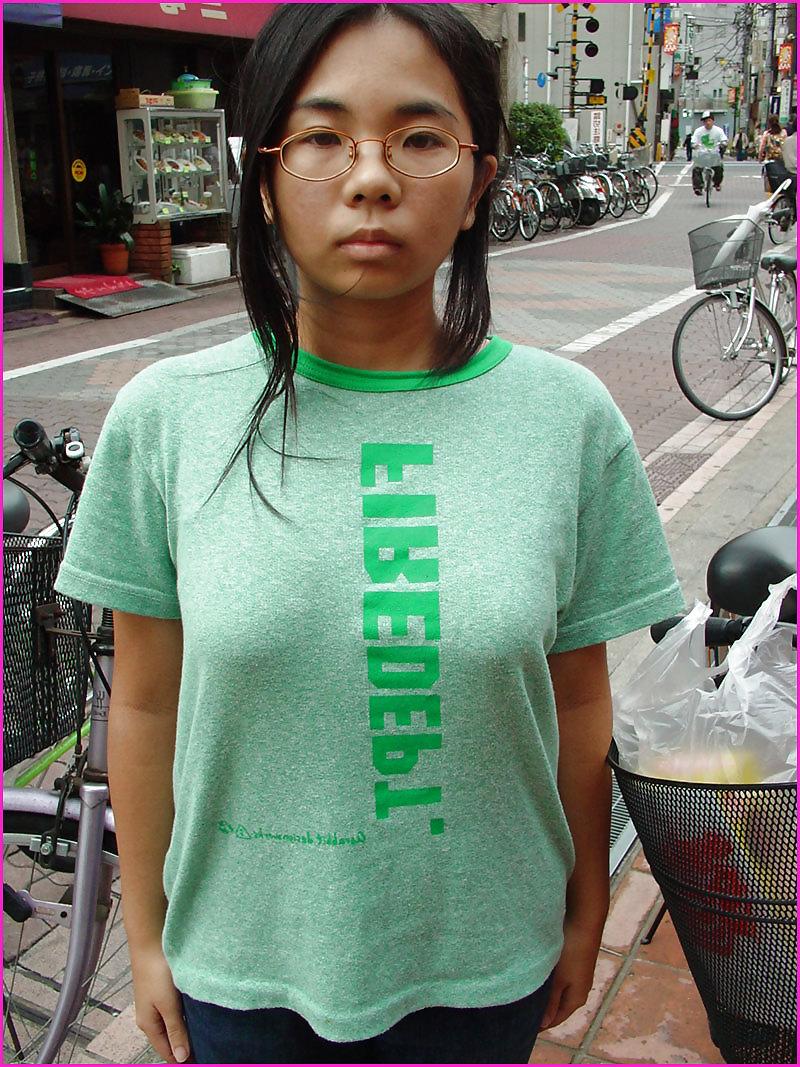 25P Various Japanese Girls on the Street PT 1