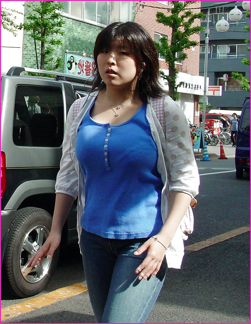 25P Various Japanese Girls on the Street PT 1