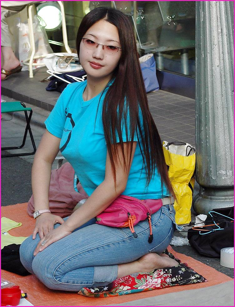 25P Various Japanese Girls on the Street PT 1