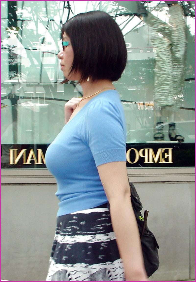 25P Various Japanese Girls on the Street PT 1