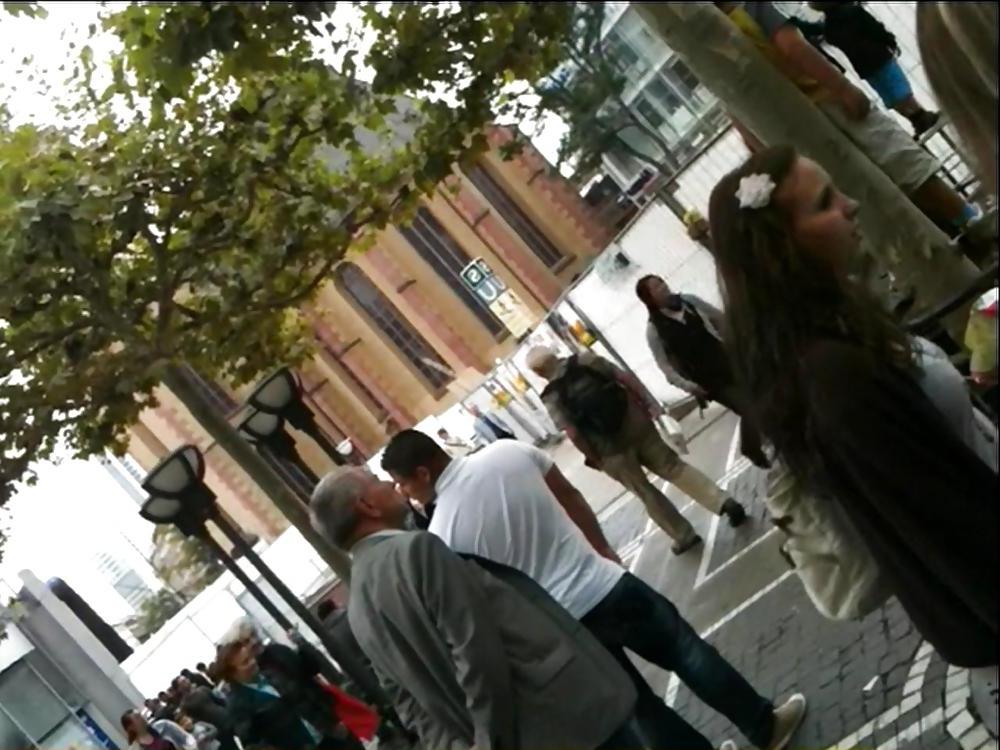 17P VOYEUR TEEN STREET 02  - COMMENT YOUR FAV