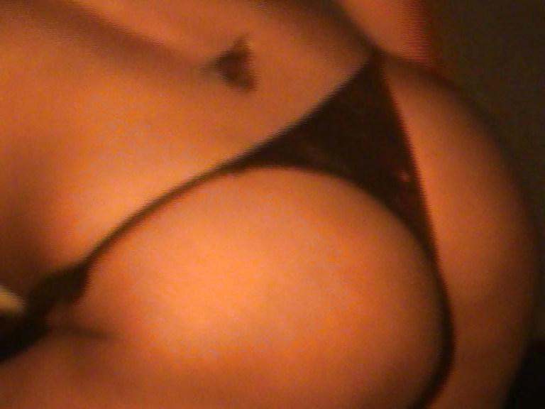 25P Sri Lankan Strippers