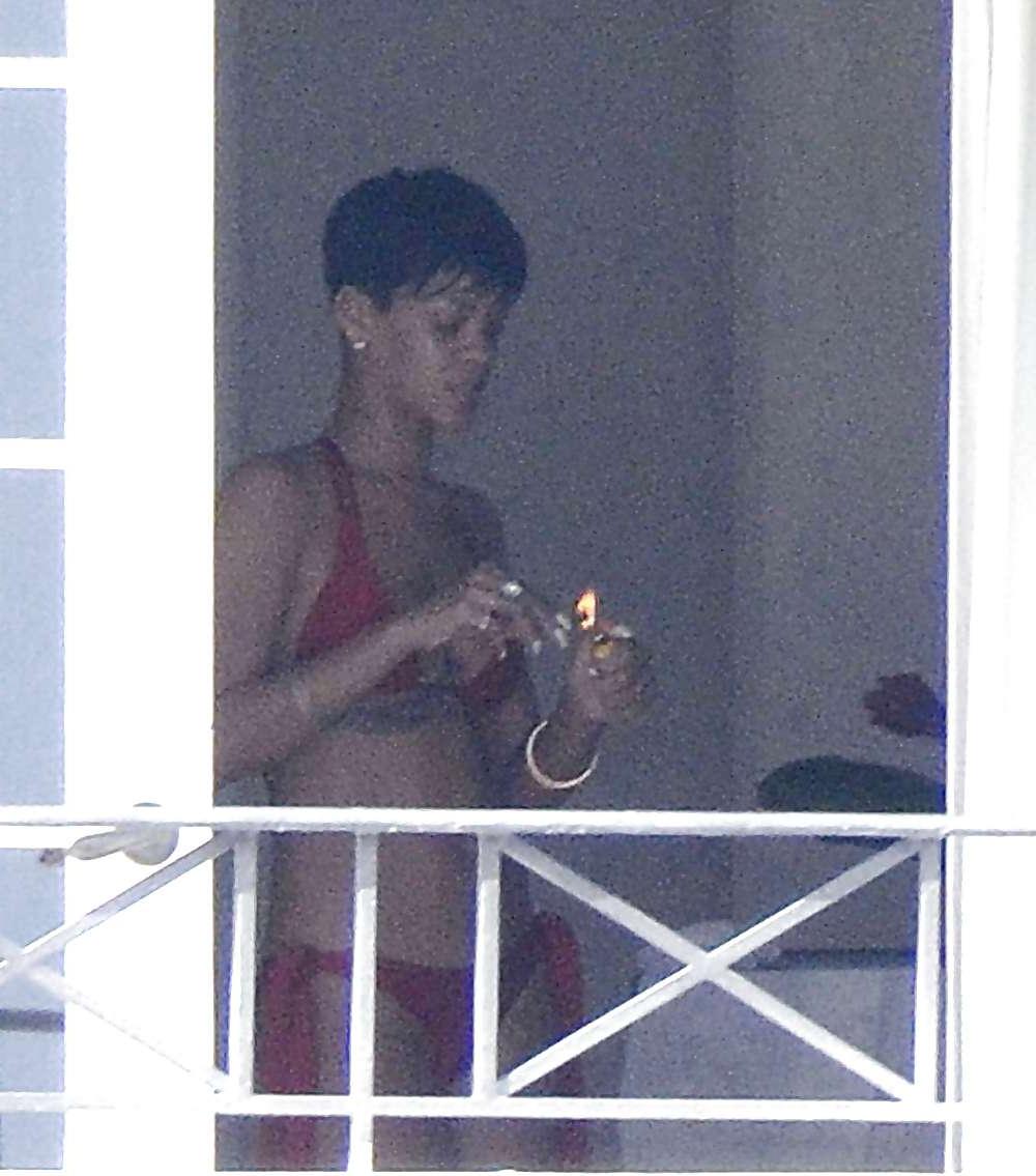 12P Rihanna Caught Naked Outside Her Balcony In Barbados 